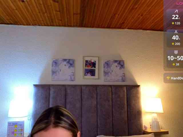 VictoriaHils webcam