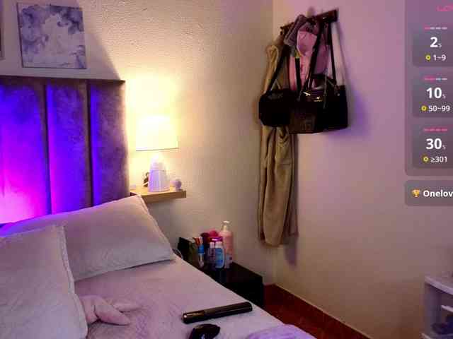 VictoriaHils webcam