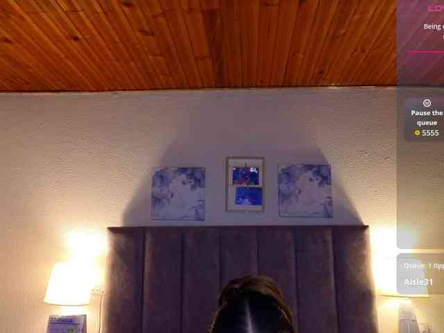 VictoriaHils webcam