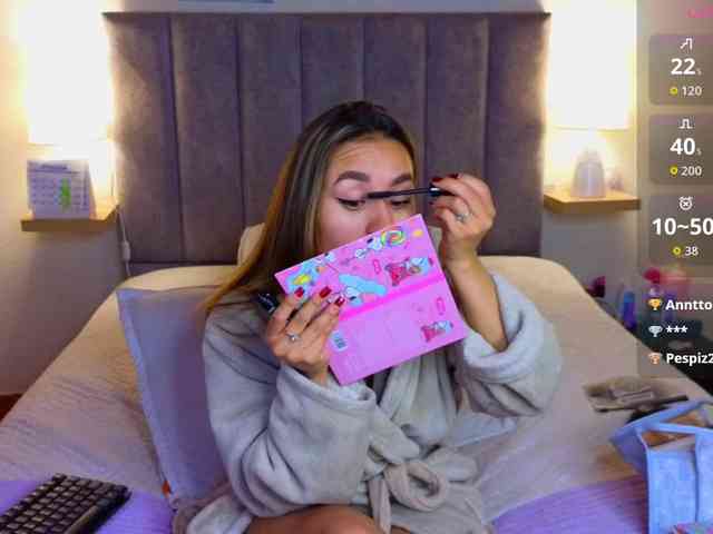 VictoriaHils webcam