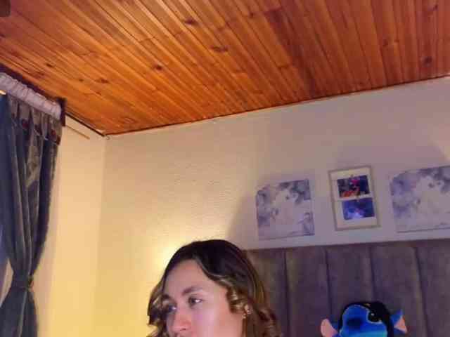 VictoriaHils webcam