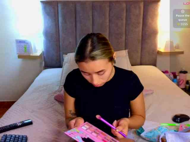 VictoriaHils webcam