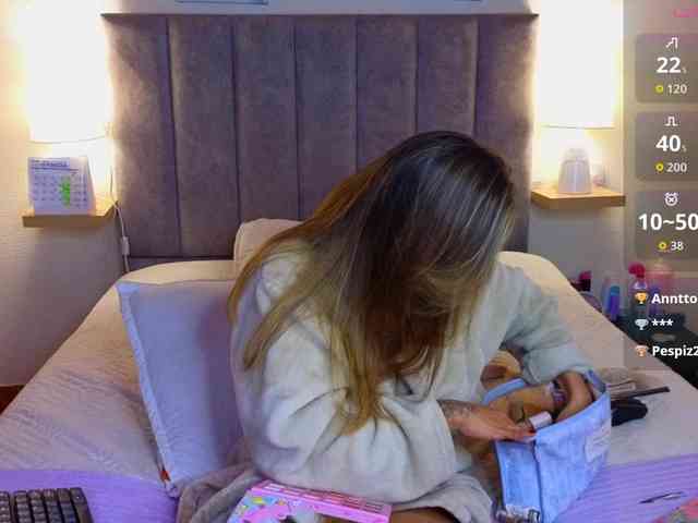 VictoriaHils webcam