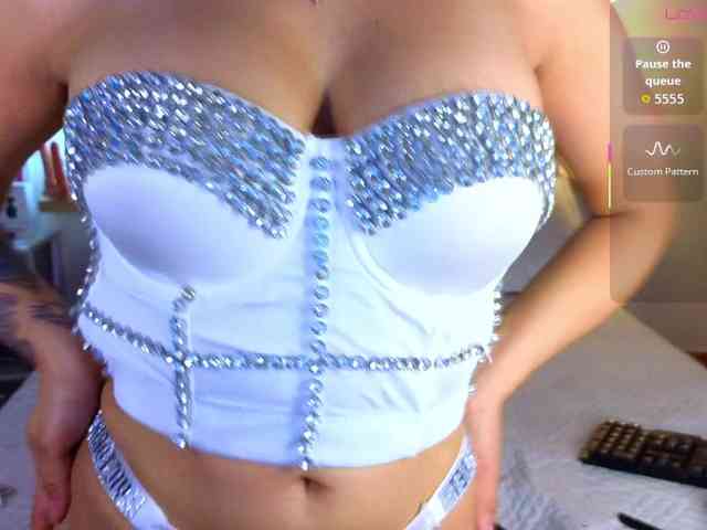 VictoriaHils webcam