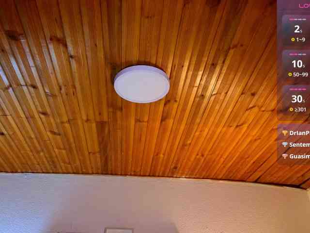 VictoriaHils webcam