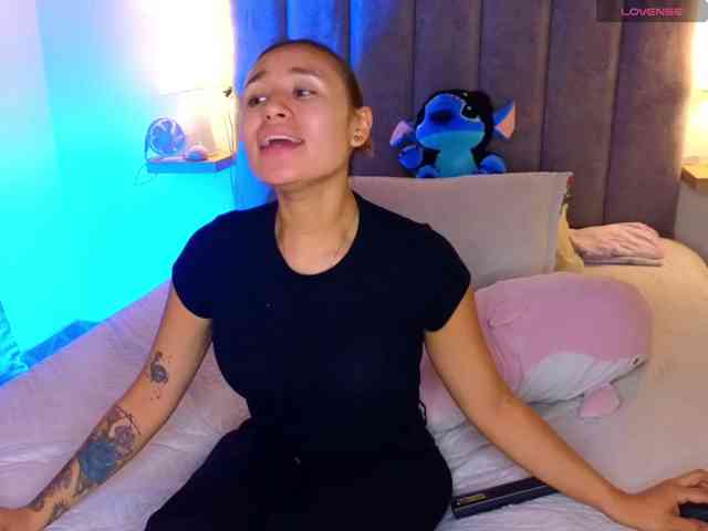 VictoriaHils webcam
