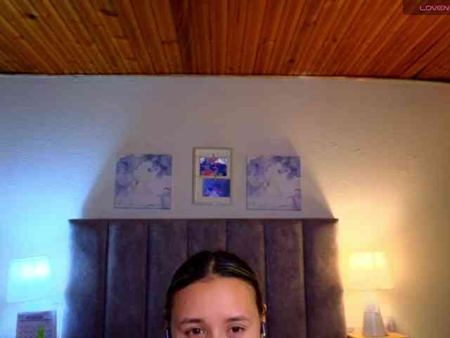 VictoriaHils webcam
