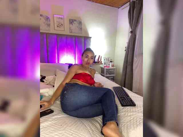 VictoriaHils webcam