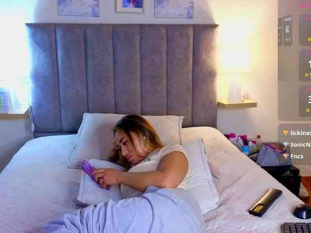 VictoriaHils webcam