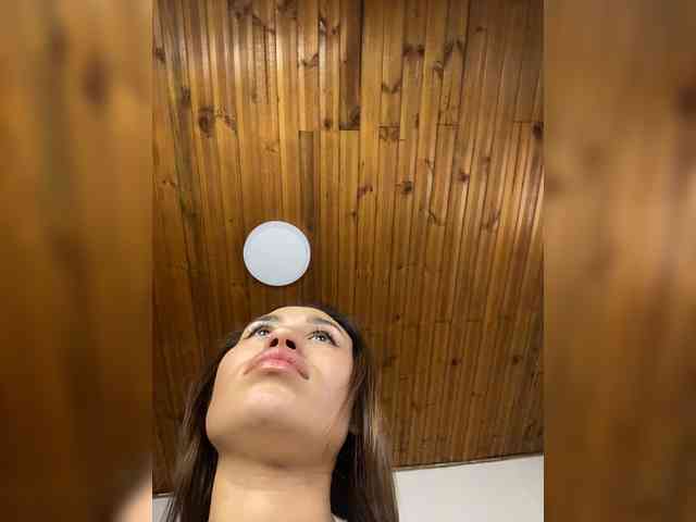 VictoriaHils webcam