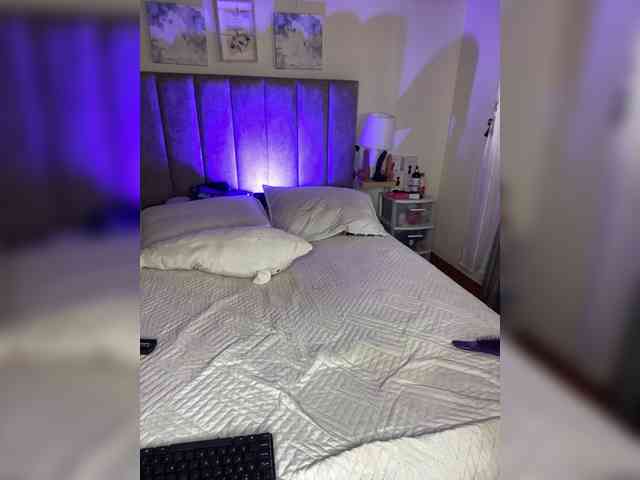 VictoriaHils webcam