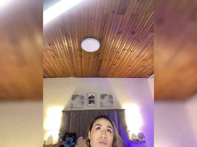 VictoriaHils webcam