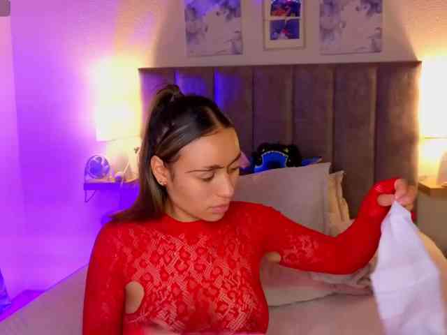 VictoriaHils webcam