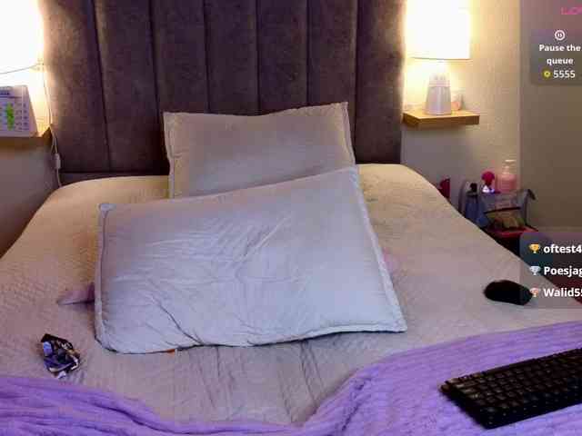VictoriaHils webcam