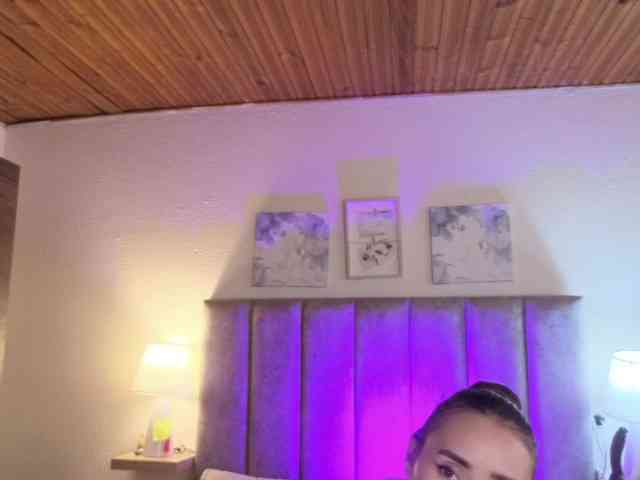 VictoriaHils webcam