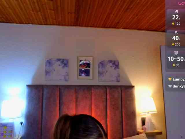 VictoriaHils webcam