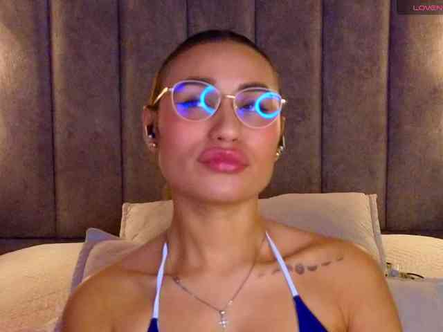 VictoriaHils webcam