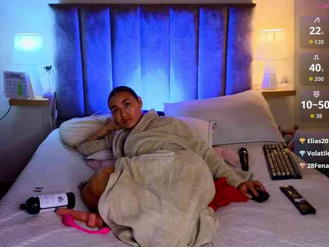 VictoriaHils webcam