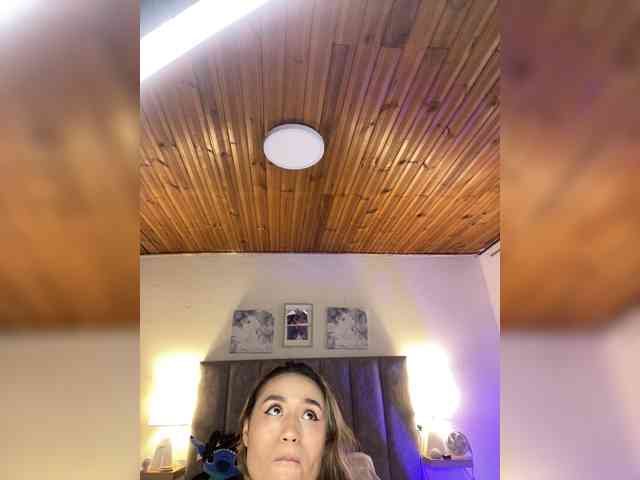VictoriaHils webcam