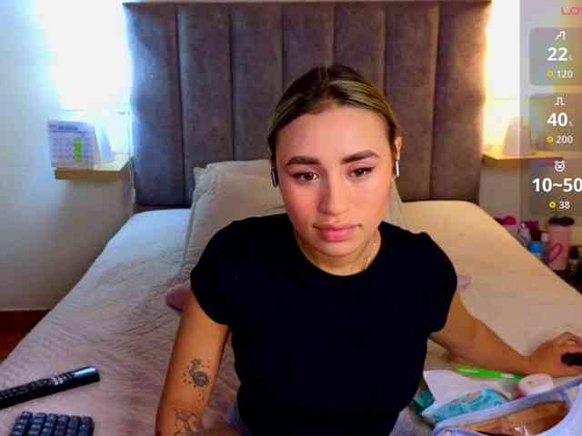 VictoriaHils webcam