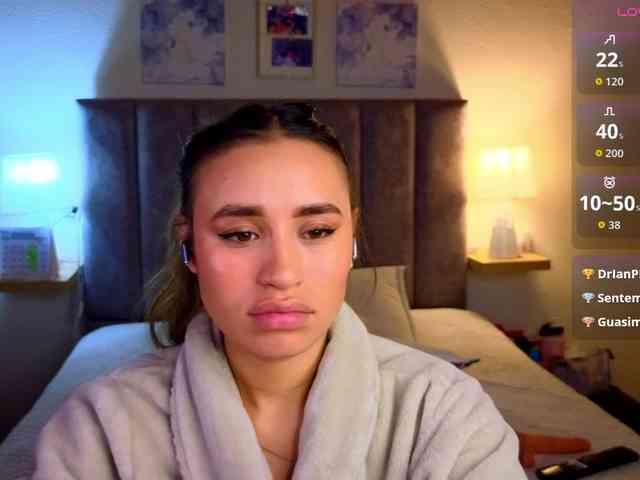 VictoriaHils webcam