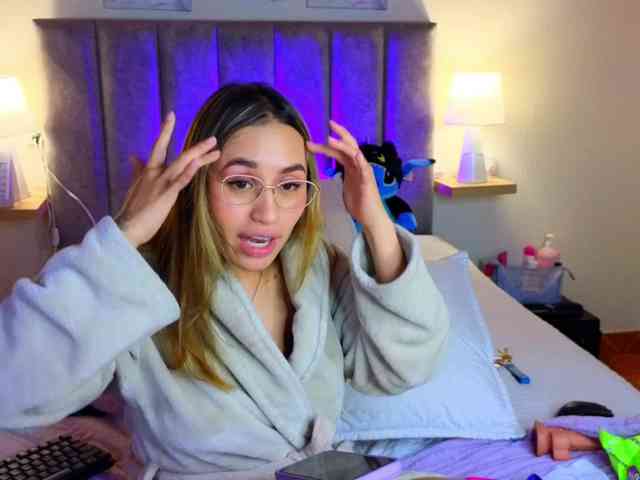 VictoriaHils webcam