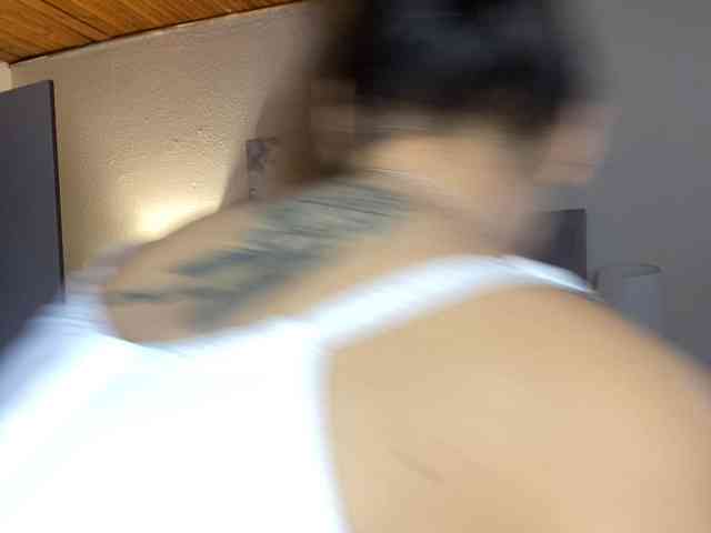 VictoriaHils webcam