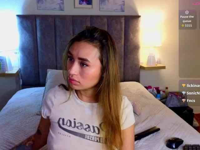 VictoriaHils webcam