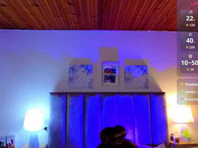 VictoriaHils webcam