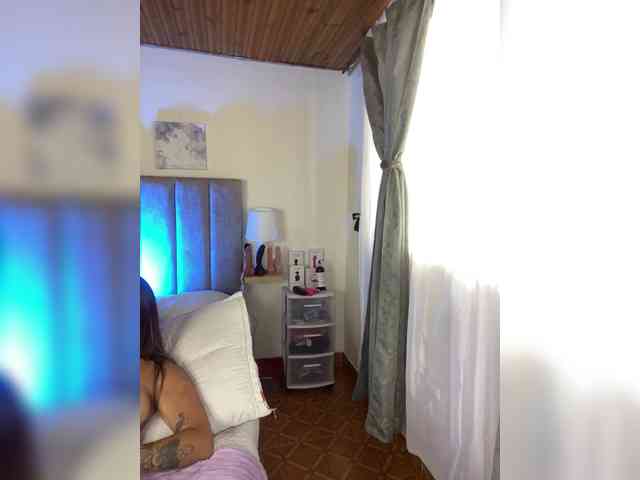 VictoriaHils Live Webcam on BongaCams