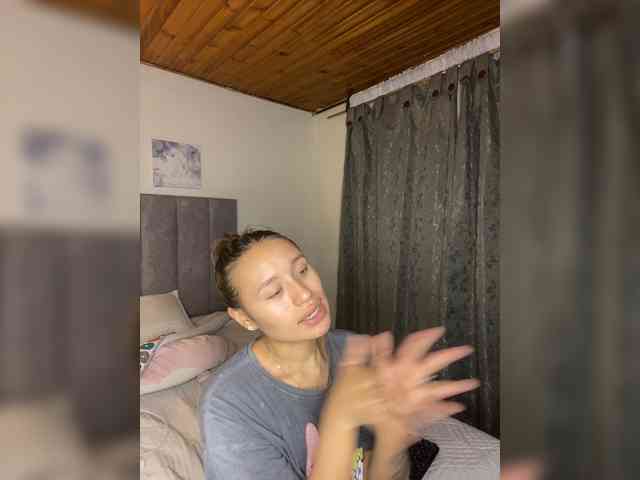 VictoriaHils webcam
