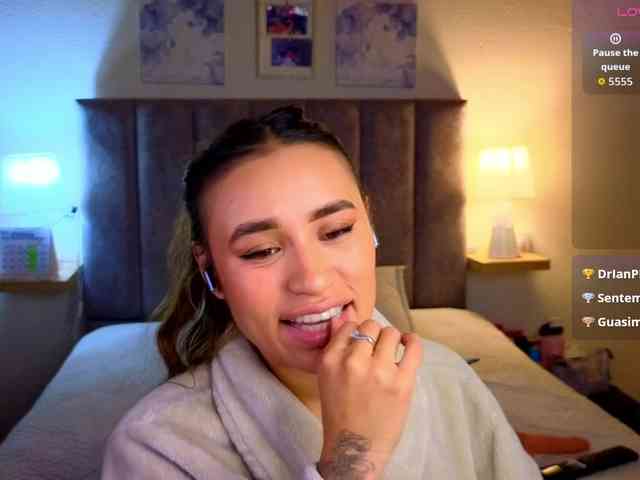 VictoriaHils webcam