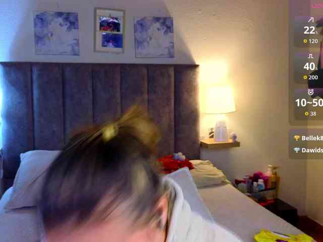 VictoriaHils webcam