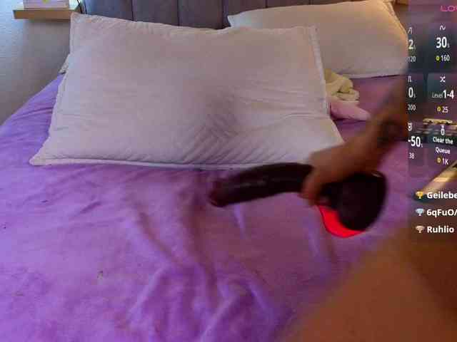 VictoriaHils webcam