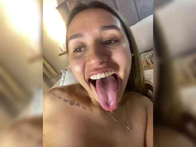 VictoriaHils webcam
