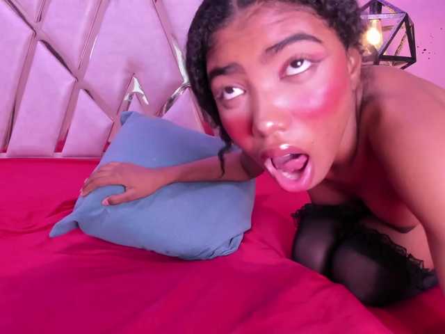 CarlaRose live cam on BongaCams
