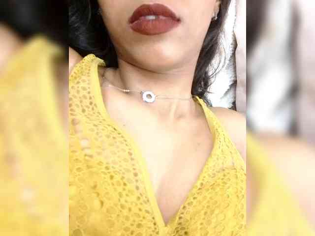 desireZoya Live Webcam on BongaCams