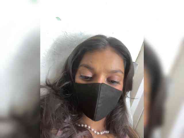 desireZoya webcam