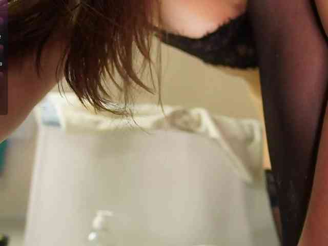 Anni-gold Sex Cam Show