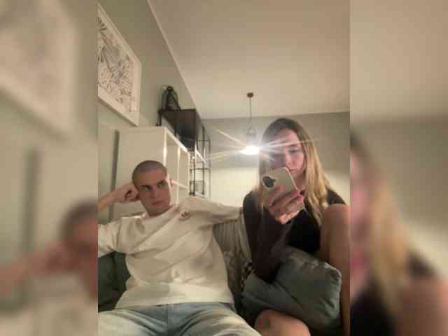 PussiStage — live couple cam on BongaCams