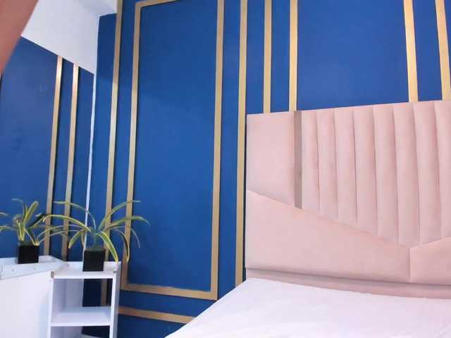 AnnaJhons's BongaCams show and profile