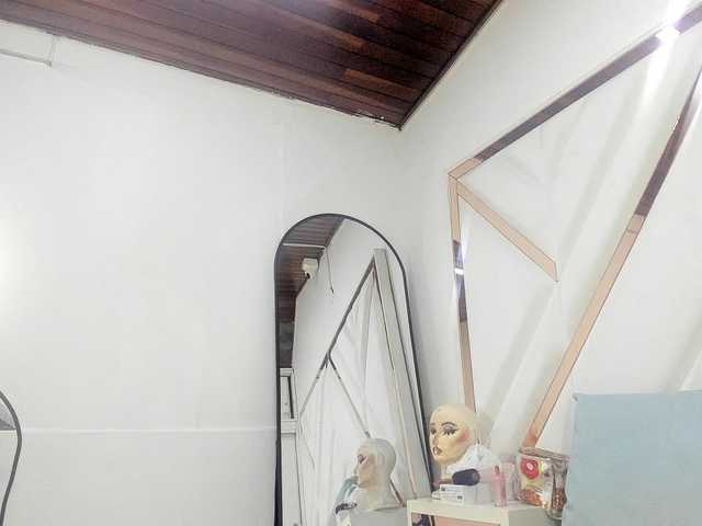 ValeriaGil live cam on BongaCams