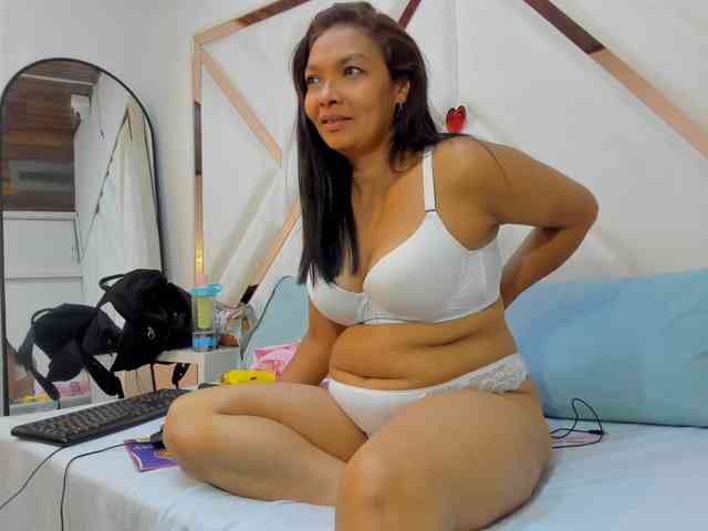 ValeriaGil webcam