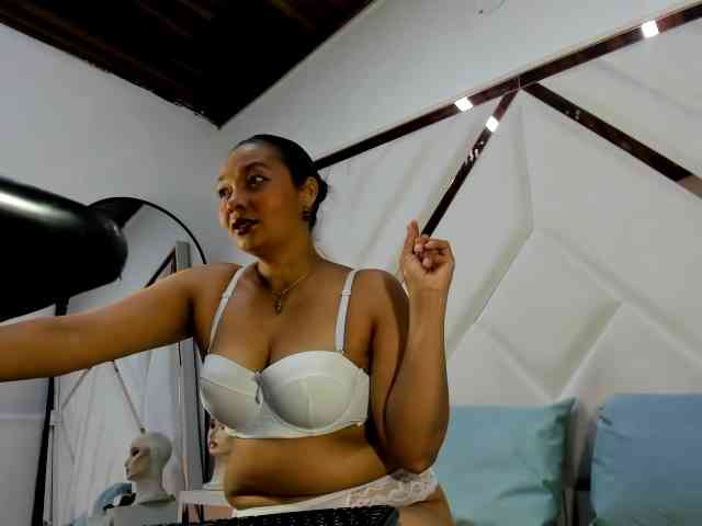 ValeriaGil webcam