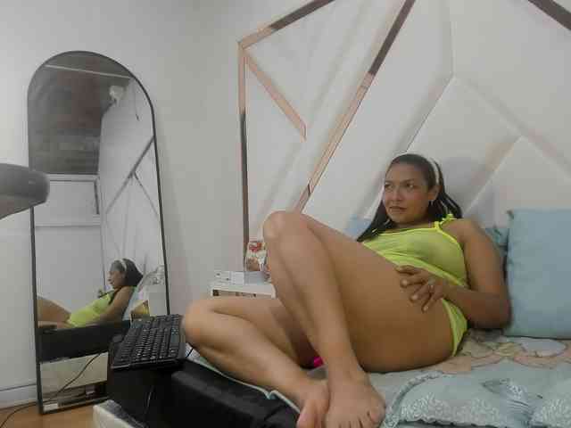 ValeriaGil webcam