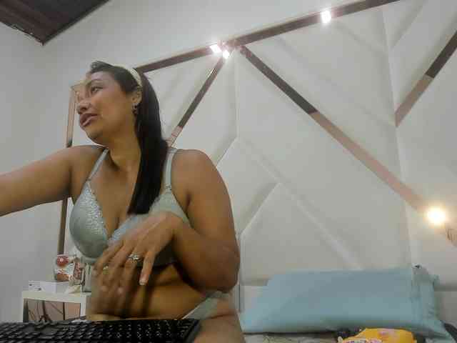 ValeriaGil webcam