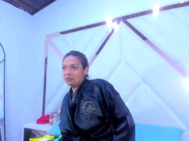 ValeriaGil webcam