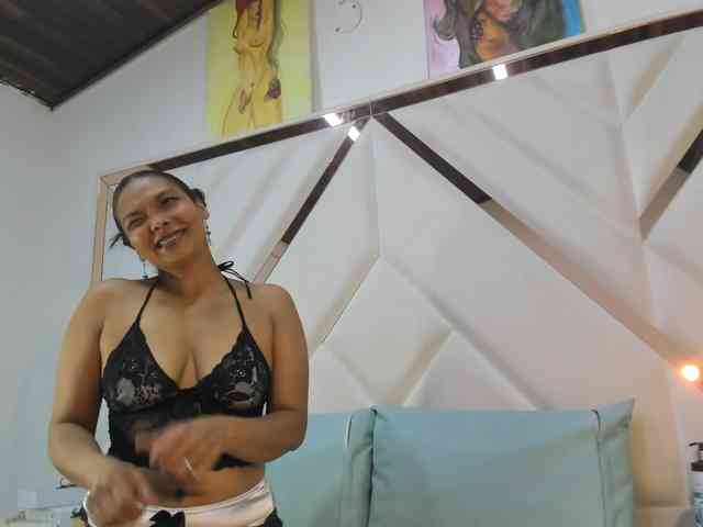 ValeriaGil webcam