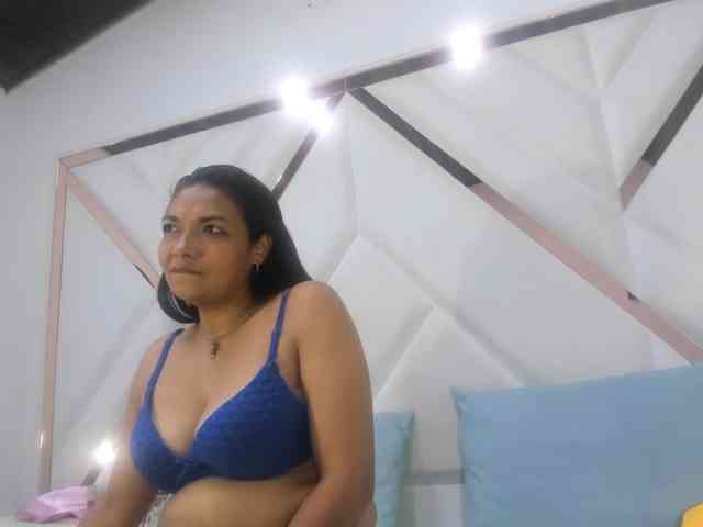 ValeriaGil webcam