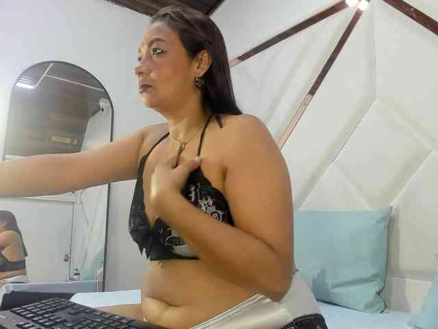 ValeriaGil webcam